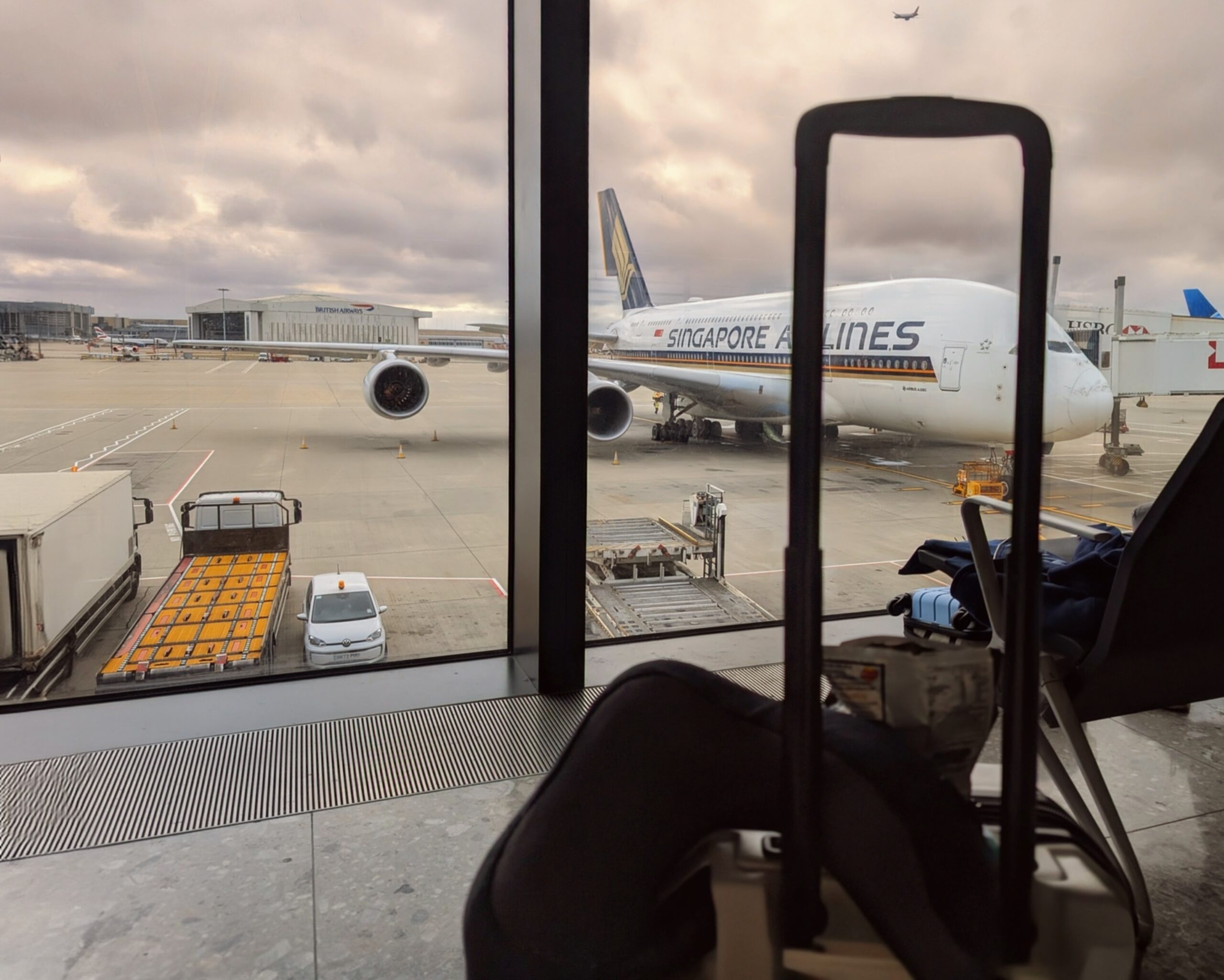 The Neck Pillow Lies We’ve All Believed – Why U-Shaped Travel Pillows Don’t Work.